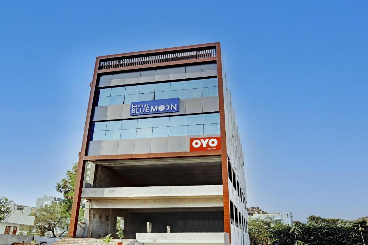 Oyo Flagship Hotel Bluemoon 瓦朗加尔 外观 照片